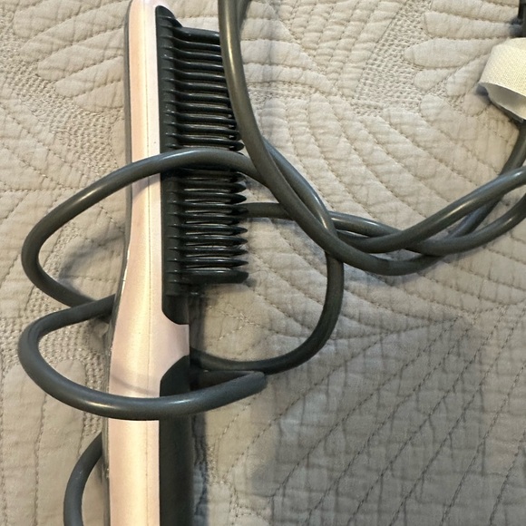 Kingdom Cares Pink Hair Straightener brush up to 395 Degrees - Picture 5 of 7